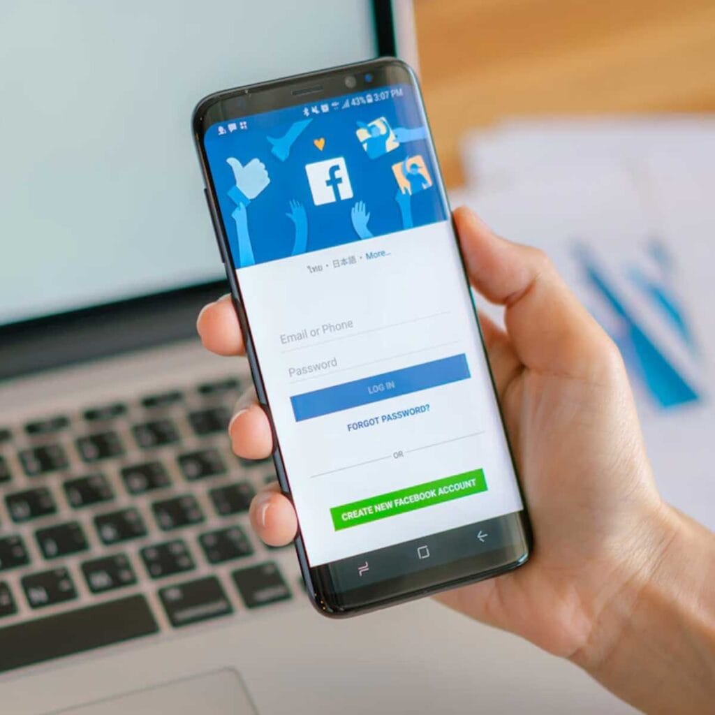 ¿Cómo crear una página de empresa en Facebook y gestionarla?