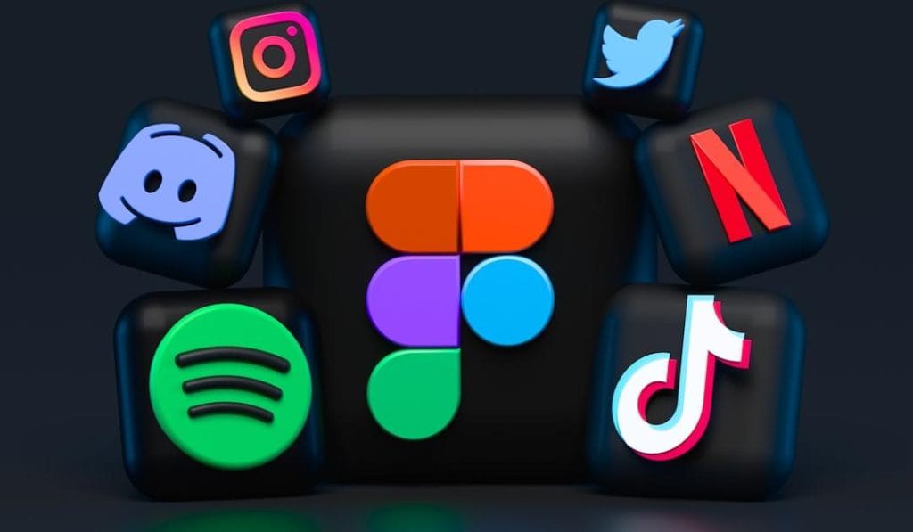 Why Social CRM Is the Secret Sauce for Personal Touches on LinkedIn and Facebook